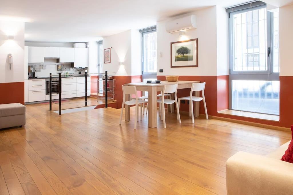 Comfortable Flat In Porta Romana Milano Exterior foto